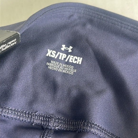 Under Armour Compression Ankle High Rise Legging Navy Womens Size XSmall NWT - Picture 9 of 13